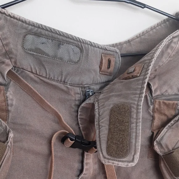 HAMCUS Brown Cargo Pants with Straight-Leg Cut - Picture 4 of 15